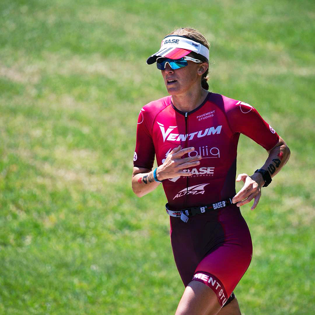Lesley Smith running at Boulder 70.3 2019